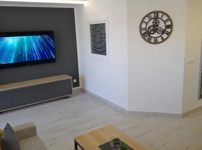 Kate Apartman
