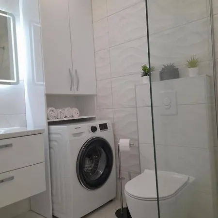 Kate * ماكارسكا